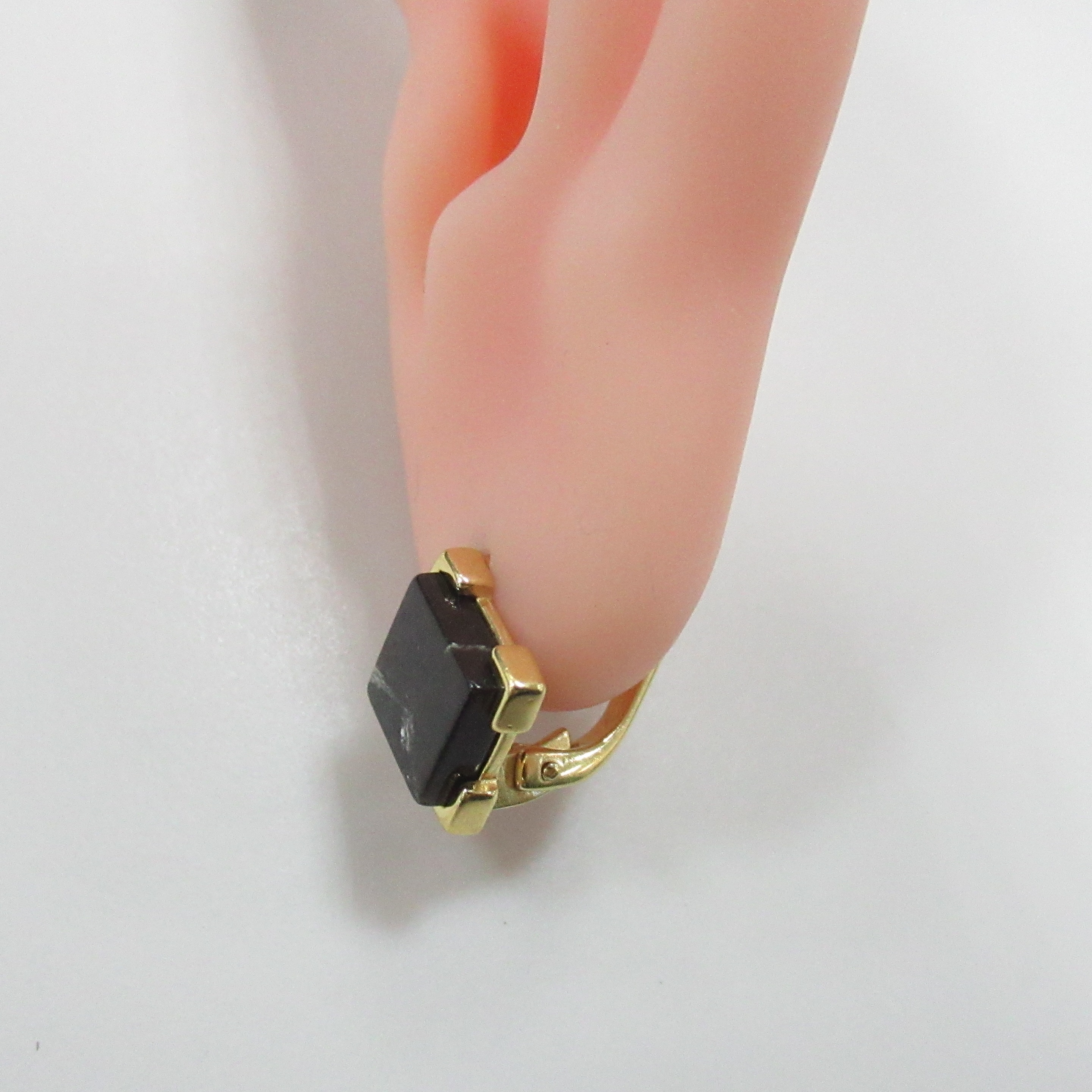 Серебряные серьги с янтарем